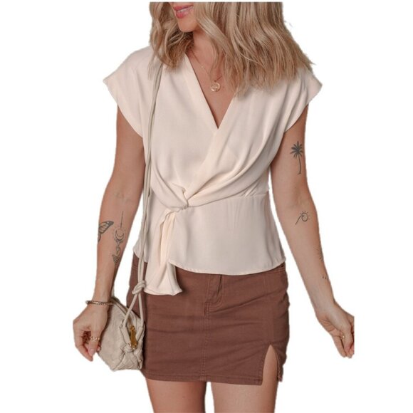 🤍 Elegant White Knotted V-Neck Peplum Blouse – Size M - Picture 1 of 10